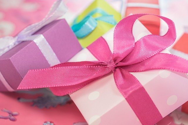 Gift wrapping